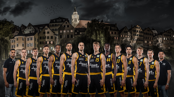 Neue Mannschaft mit überraschenderweise insgesamt neun alten Gesichtern: Die Basketballer der Tigers Tübingen vor einer weiteren
