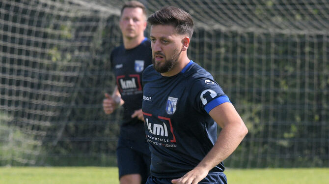 Dreifacher Torschütze für den TSV Betzingen: Liridon Preniqi. FOTO: BAUR Dreifacher Torschütze für den TSV Betzingen: Liridon Preniqi. FOTO: BAUR