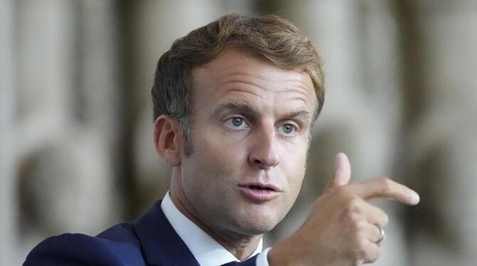 Frankreichs Präsident Emmanuel Macron hat Anfang des Jahres angekündigt, er wolle harte Maßnahmen für ungeimpfte Menschen beschl