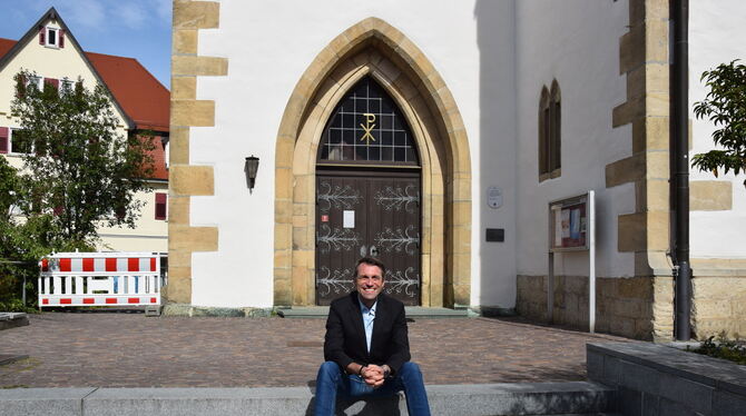Der 41-jährige  Benjamin Lindner ist Nachfolger von Hans-Martin Fetzer als geschäftsführender Pfarrer der Kirchengemeinde und Pf