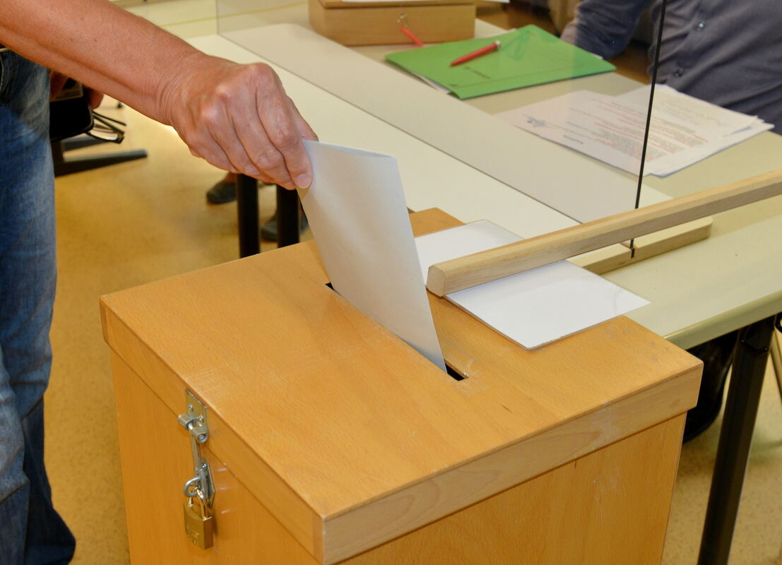 Pel-2709-3Schloss Schule-Niethammer