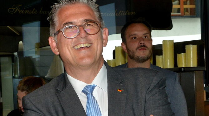Michael Donth (CDU) sichert sich wie 2013 und 2017 das Direktmandat im Wahlkreis Reutlingen.