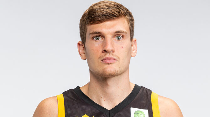 Tigers-Profi Till Jönke sieht in den Fifa-Plänen vor allem die Gesundheit der Spieler gefährdet.  FOTO: VEREIN