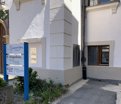 Die Stadtbücherei Gammertingen hat sich mit Rückgabeautomat und Schließfächern, in denen gewünschte Medien deponiert werden, an