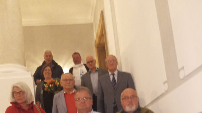 Der Vorstand des Fördervereins des Städtischen Altenpflegeheims St. Elisabeth ist wieder komplett: Josef Sauter (von oben links)