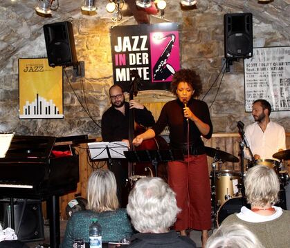 Fola Dada im Jazzclub in der Mitte Reutlingen