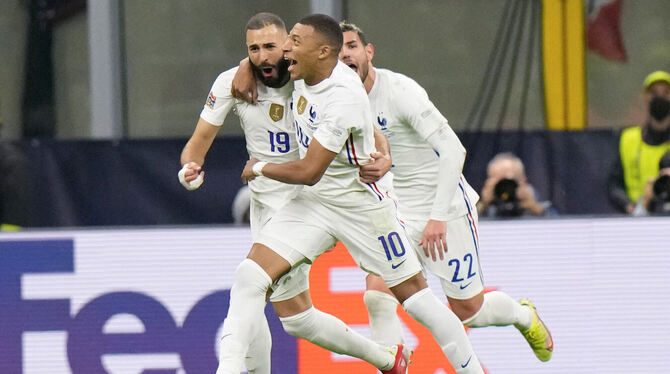 Karim Benzema (links) und Kylian Mbappé lassen Frankreich jubeln.