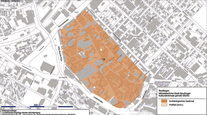 Im farbig markierten Bereich gelten die neuen Regeln des Denkmalschutzes. Die grauen Altstadtflächen sind ausgenommen, weil hier