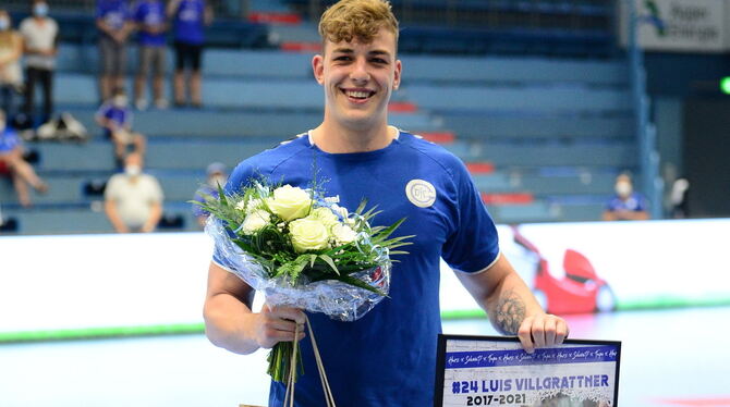 Luis Villgrathner bei seiner Verabschiedung in Gummersbach.  FOTO: JOGI/EIBNER