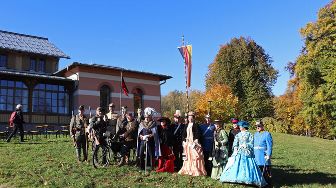 Das Historische  4. Reiter-Regiment bot den passenden Rahmen für die Feier von "125 Jahre  + 1 Jahr Truppenübungsplatz und Altes