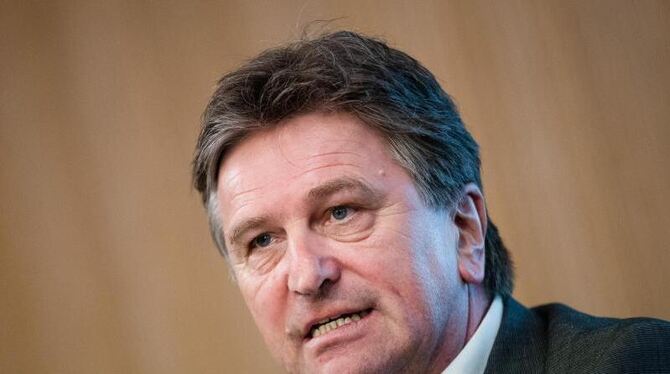 Gesundheitsminister Lucha Gesundheitsminister Lucha