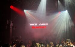 "We are back!" steht auf der LED-Wand im Club "Prisma" der wiederöffnetet Area 14.