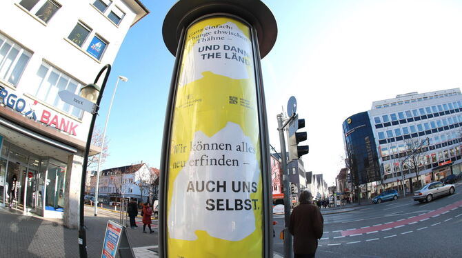 »The Länd«-Werbung in der Reutlinger Innenstadt.