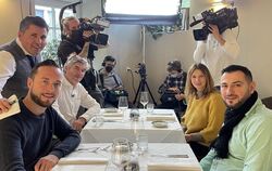 Drehtag zur TV-Serie "Mein Lokal, dein Lokal" im Reutlinger Restaurant Alfredo: Inhaber Alfredo Leocata steht bereit, die Bestel