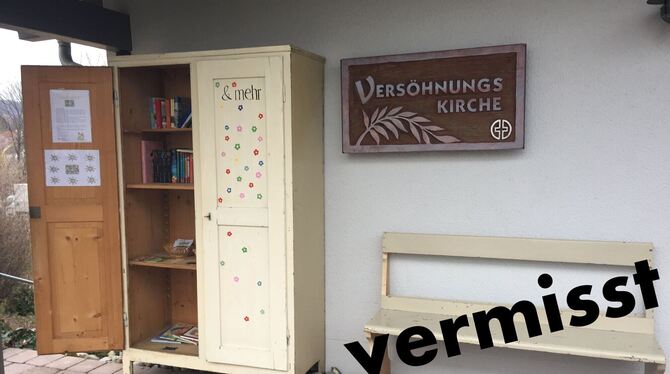 Die evangelisch-methodistische Kirchengemeinde in Eningen vermisst ihre Bank – Hinweise zum Verbleib sind erbeten. FOTO: EMK