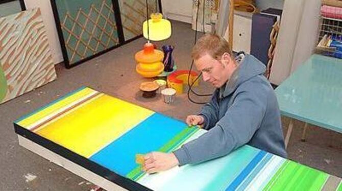 Der Künstler Wolfgang Flad möchten mit seinen Werken Gedankenimpulse geben. »Wichtig ist, was der Betrachter empfindet«. Die Leu