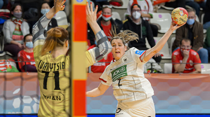Die Metzingerin Marlene Kalf möchte mit den deutschen Handballerinnen in der WM-Hauptrunde vorzeitig ins Viertelfinale einziehe