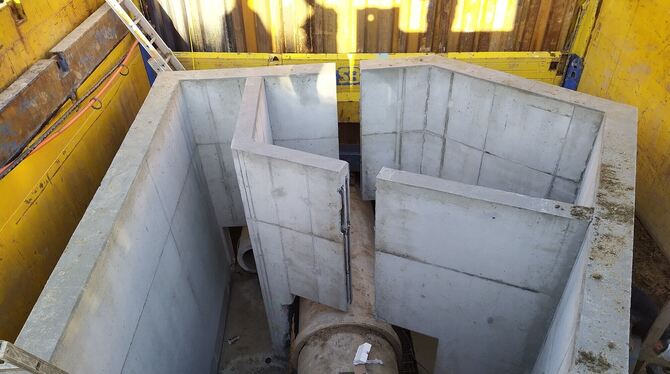 Mit diesem Schachtbauwerk in der Größe eines Einfamilienhauses gingen die Tiefbauarbeiten im Herbst 2020 auf Höhe der Firma Poco Mit diesem Schachtbauwerk in der Größe eines Einfamilienhauses gingen die Tiefbauarbeiten im Herbst 2020 auf Höhe der Firma Poco