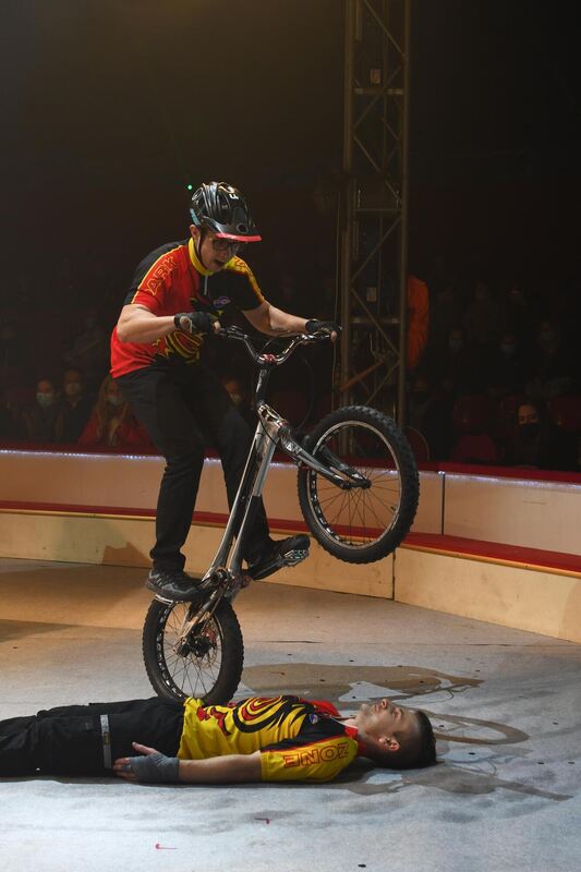 weihnachtscircus_reutlingen_2021_zen_10