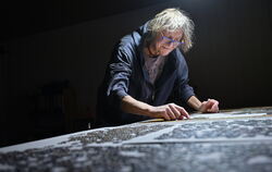 Fingerspitzengefühl ist gefragt, wenn sich Bernhard Tauss seinem Hobby widmet. FOTOS: PIETH