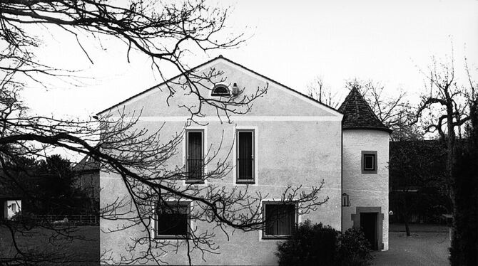 So sah die Schmitthenner-Villa in der Eduard-Pfeiffer-Straße zuletzt aus. Die Aufnahme stammt aus den 60er-Jahren.  FOTO: VOIGT