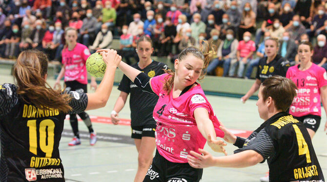 Die TuS Metzingen – im Bild Katarina Pandza – hat in dieser Saison bisher Glück gehabt. Ihre Partien konnten alle ausgetragen we