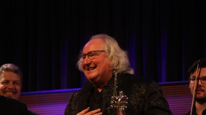 Der Trompeter Reinhold Friedrich ist Musikvermittler und Virtuose.