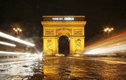 Riesiger Trauermarsch in Paris