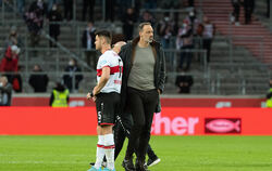 Enttäuschung und Frust, hier bei Dinos Mavropanos, links, und Cheftrainer Pellegrino Matarazzo, sollen beim VfB ein Ende haben. 