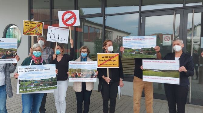 Die Bürgerinitiative Gegenwind aus Steinhilben will einen Windpark in Trochtelfingen verhindern.  FOTO: FISCHER