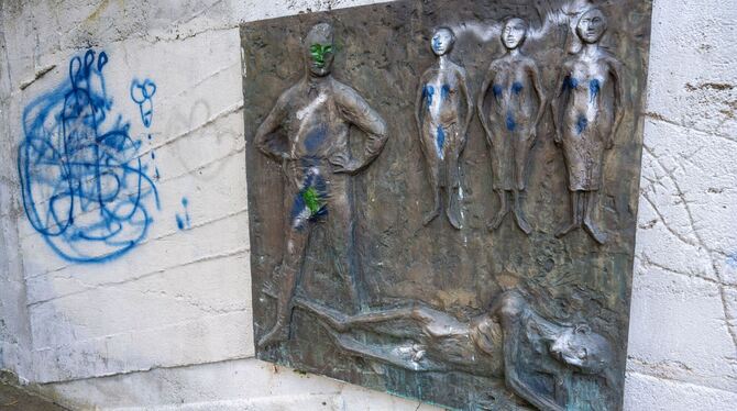 KZ-Gedenkstätte in Barth erneut geschändet