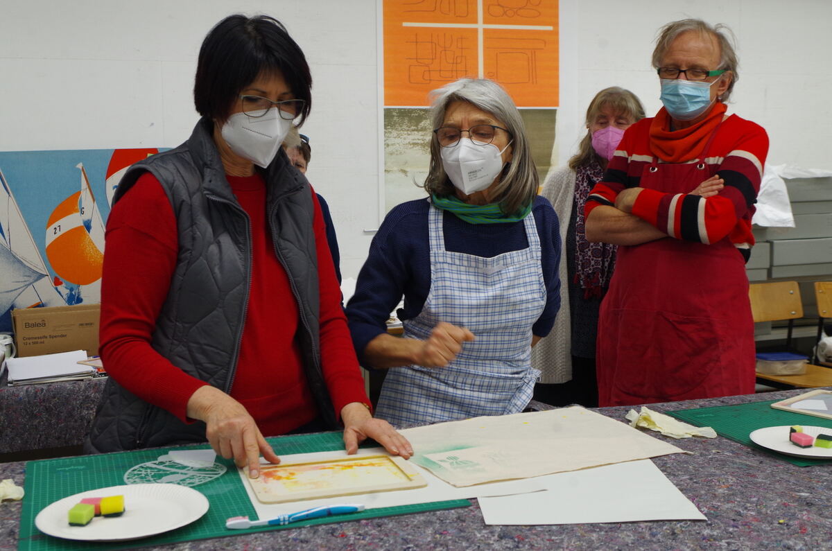 Stoffdrucktechnik in Mössinger PausaKatakomben Region