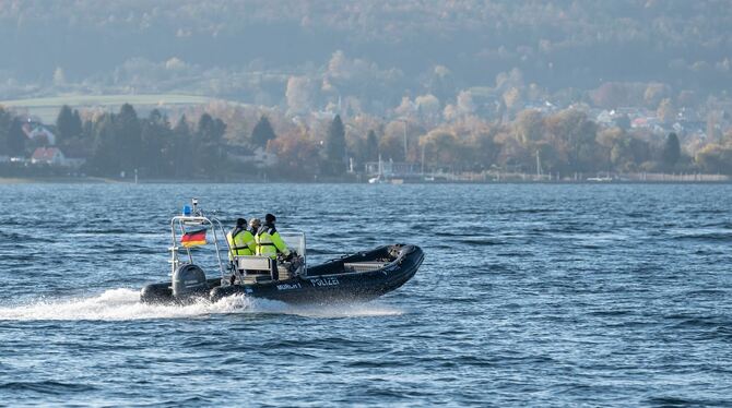 Polizei trainiert Einsatzlagen auf dem Wasser