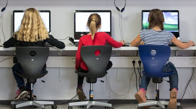 Digitalisierung in der Schule Digitalisierung in der Schule