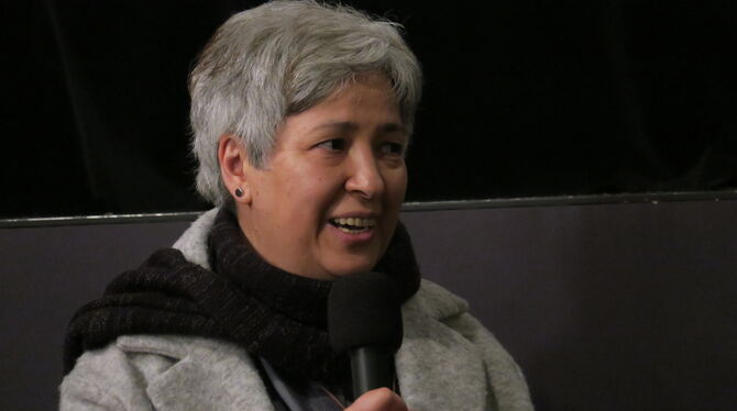 Die muslimische Frauenrechtlerin Seyran Ates¸ bei der Diskussion nach der Eröffnung der Frauenfilmtage.  FOTO: KNAUER