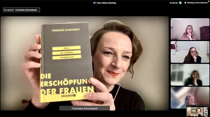 Franziska Schutzbach las aus ihrem Buch »Die Erschöpfung der Frau«. FOTO: LEIPOLD Franziska Schutzbach las aus ihrem Buch »Die Erschöpfung der Frau«. FOTO: LEIPOLD
