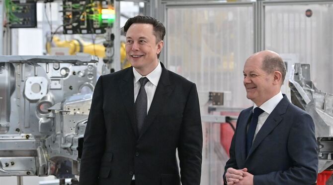 Eröffnung Tesla-Fabrik - Scholz & Musk
