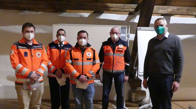 Die Grafenberger Helfer vor Ort (von links) Kai Schellig, Marco Hellmig, Daniel Thüringer und Organisator Günter Wollwinder mit