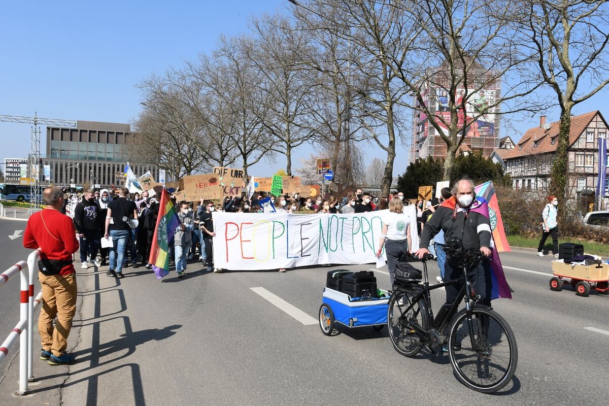 fridaysforfuture_250322_zen_14