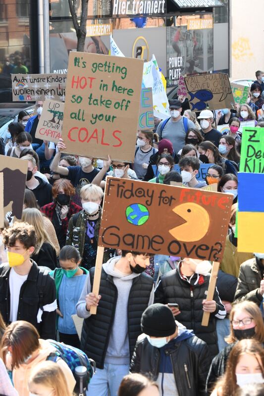 fridaysforfuture_250322_zen_26