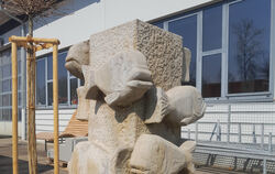 Die Fischbrunnenskulptur des Künstlers Eduard Raach-Döttinger wird aktuell noch restauriert.