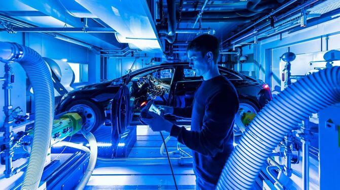 Mercedes Softwarezentrum