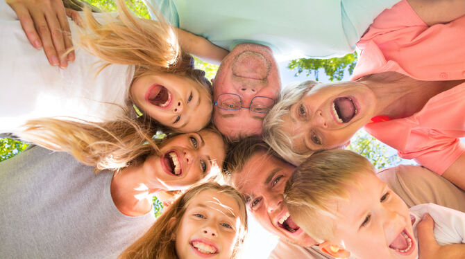 Eine Familie kann für viele sicherer Ankerpunkt sein und finanzielle Stütze.