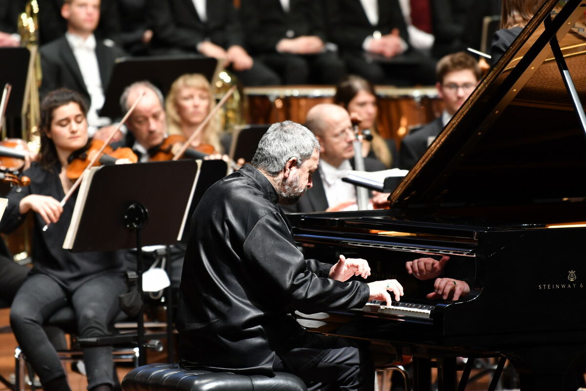 Solist in Action am Klavier FOTO MEYER0720