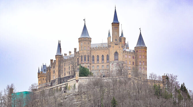 Der Name Hohenzollern lebt nach der Gründung von Baden-Württemberg weiter. Die Burg Hohenzollern bei Hechingen ist ein Wahrzeich
