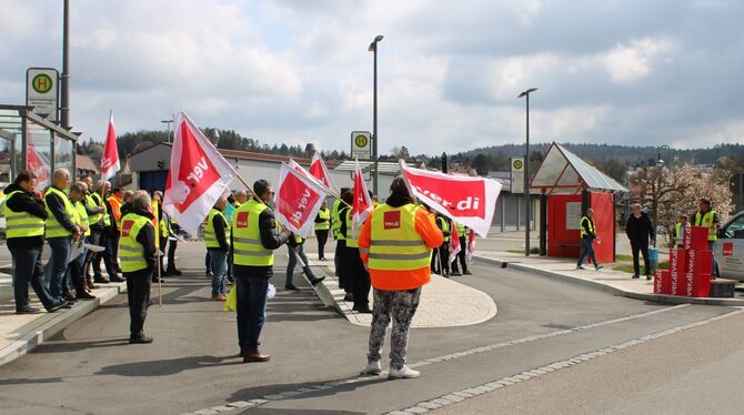 In Gammertingen streikten gestern die Beschäftigten der HzL.