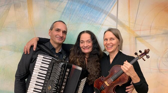 Mit dabei beim Klezmer-Festival: Barbara Stoll (Mitte) bietet gemeinsam mit Frank Eisele und Katharina Wibmer am 3. Juli eine Le