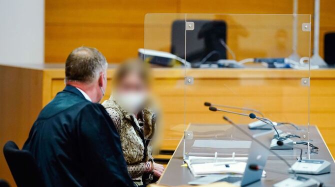 Prozess gegen Frau wegen versuchten Mordes Prozess gegen Frau wegen versuchten Mordes