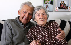 Seit über 70 Jahren ein Paar: Eugen und Anna Elisabeth Speidel feiern heute, 30. April, das seltene Fest der Gnadenhochzeit.  FO