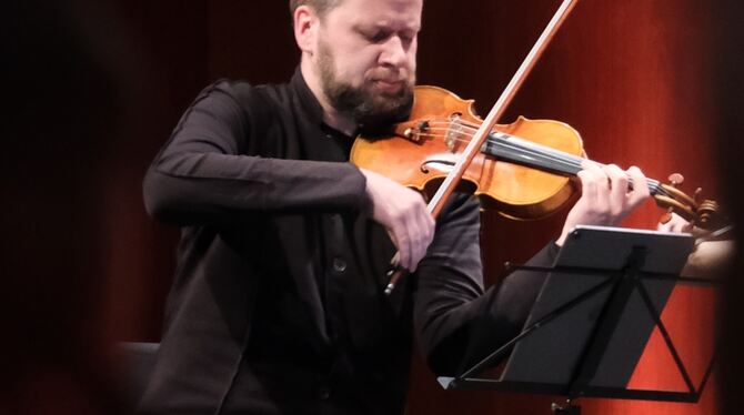 Martin Funda vom Armida-Quartett beim Auftritt in der Stadthalle Reutlingen